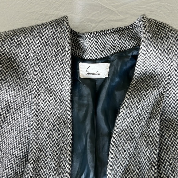 Coat - Picture 5 of 5